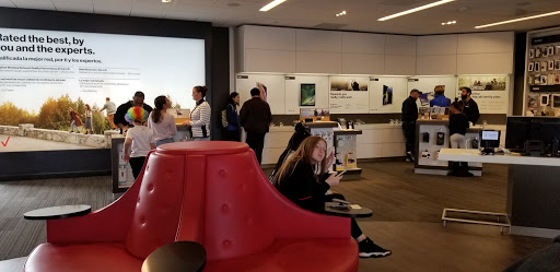 Cell Phone Store «Verizon», reviews and photos, 61 Orange Plaza Ln, Middletown, NY 10940, USA