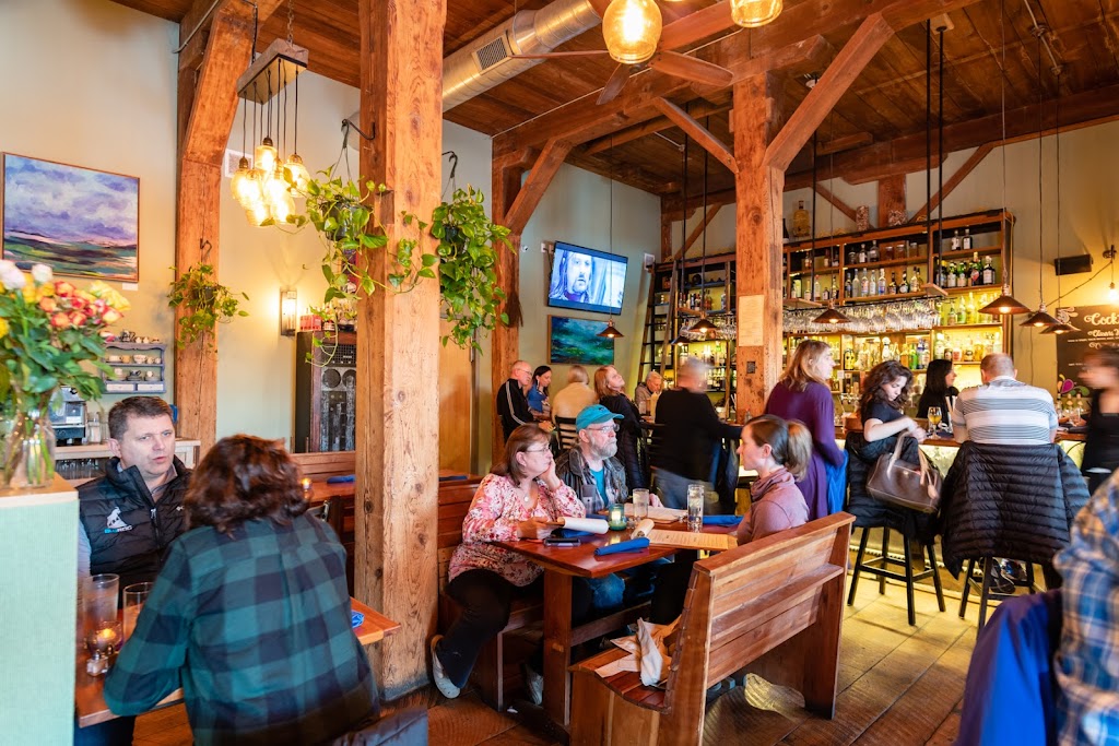 The Blue Rock | Restaurant and Bar 01370