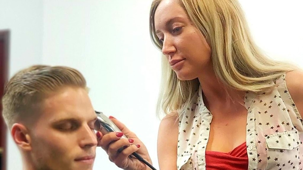 Truth Barber Lounge 23454