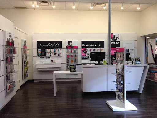 Cell Phone Store «T-Mobile», reviews and photos, 101 Huntington Dr, Arcadia, CA 91006, USA