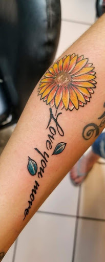 Explore cute henna tattoo ideas, creative tattoo ideas in Beverly Hills, available at R-N-R Custom Tattoos