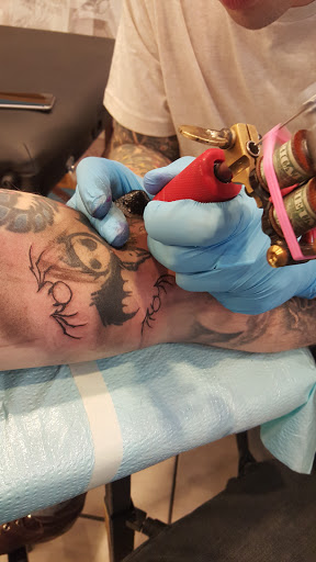 Tattoo Shop «Big Top Tattoo», reviews and photos, 45446 Van Dyke, Utica, MI 48317, USA