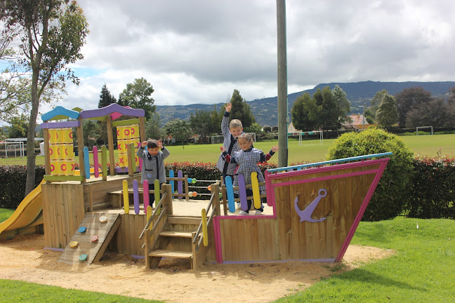 Gimnasio Campestre Meryland Bilingüe - Escuela