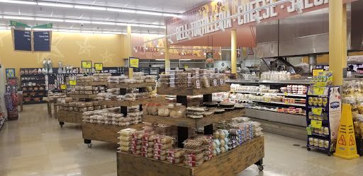 Mexican Grocery Store «Fiesta Mart», reviews and photos, 1300 E Pioneer Pkwy, Arlington, TX 76010, USA