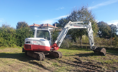 Haudebourg Père et Fils - travaux de terrassement, pose de clôtures, pyhtoépuration, résine décorative à Biscarrosse à Biscarrosse