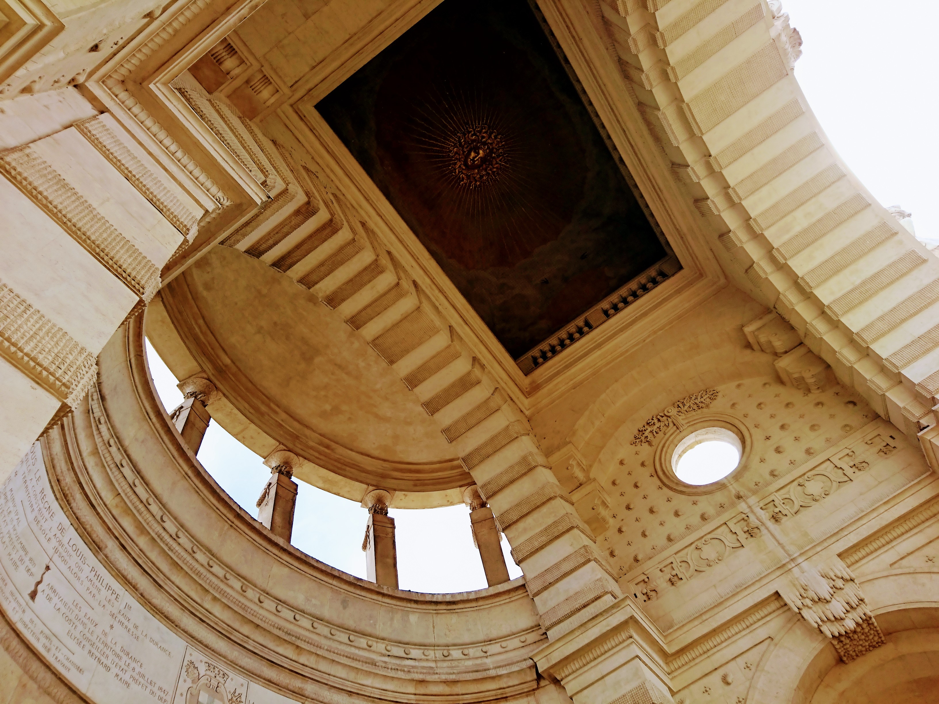 Photo n° 8 de l'avis de VILLENEUVE.y fait le 02/04/2018 à 14:24