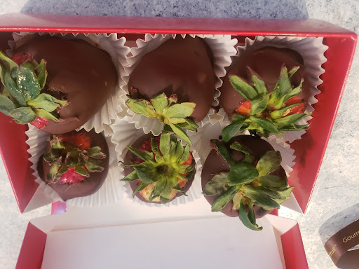 Gift Shop «Edible Arrangements», reviews and photos, 520 W 21st St, Norfolk, VA 23517, USA