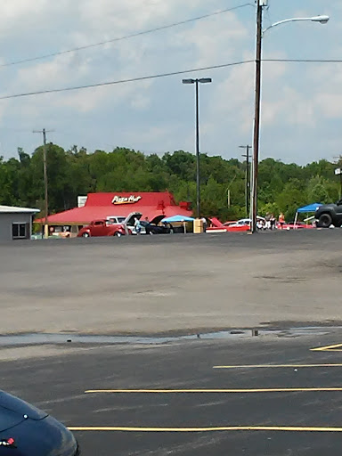 Shopping Mall «West Kentucky Factory Outlet», reviews and photos, 385 Outlet Ave, Eddyville, KY 42038, USA