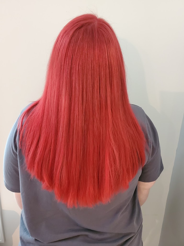 Salty Waves Salon 04841