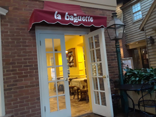 Restaurant «La Baguette French Bread and Pastry Shop», reviews and photos, 3088 Poplar Ave, Memphis, TN 38111, USA