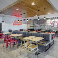 Atmosphère du Restaurant KFC MARSEILLE PLAN DE CAMPAGNE à Cabriès - n°15