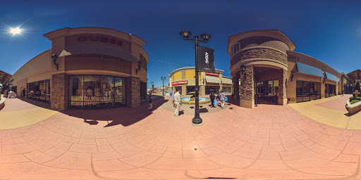 Clothing Store «Under Armour Factory House», reviews and photos, 5524 New Fashion Way #400, Charlotte, NC 28278, USA