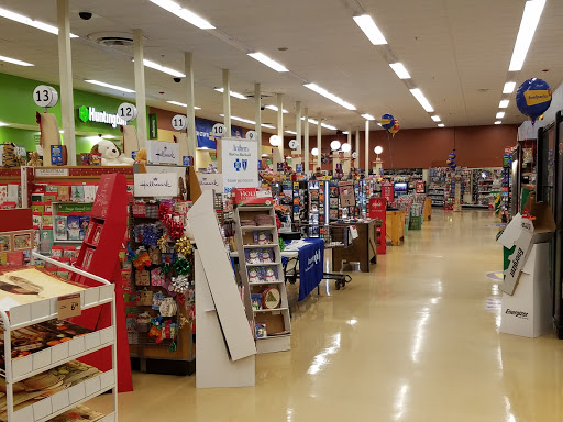 Supermarket «Giant Eagle Supermarket», reviews and photos, 2032 Lincoln Way E, Massillon, OH 44646, USA