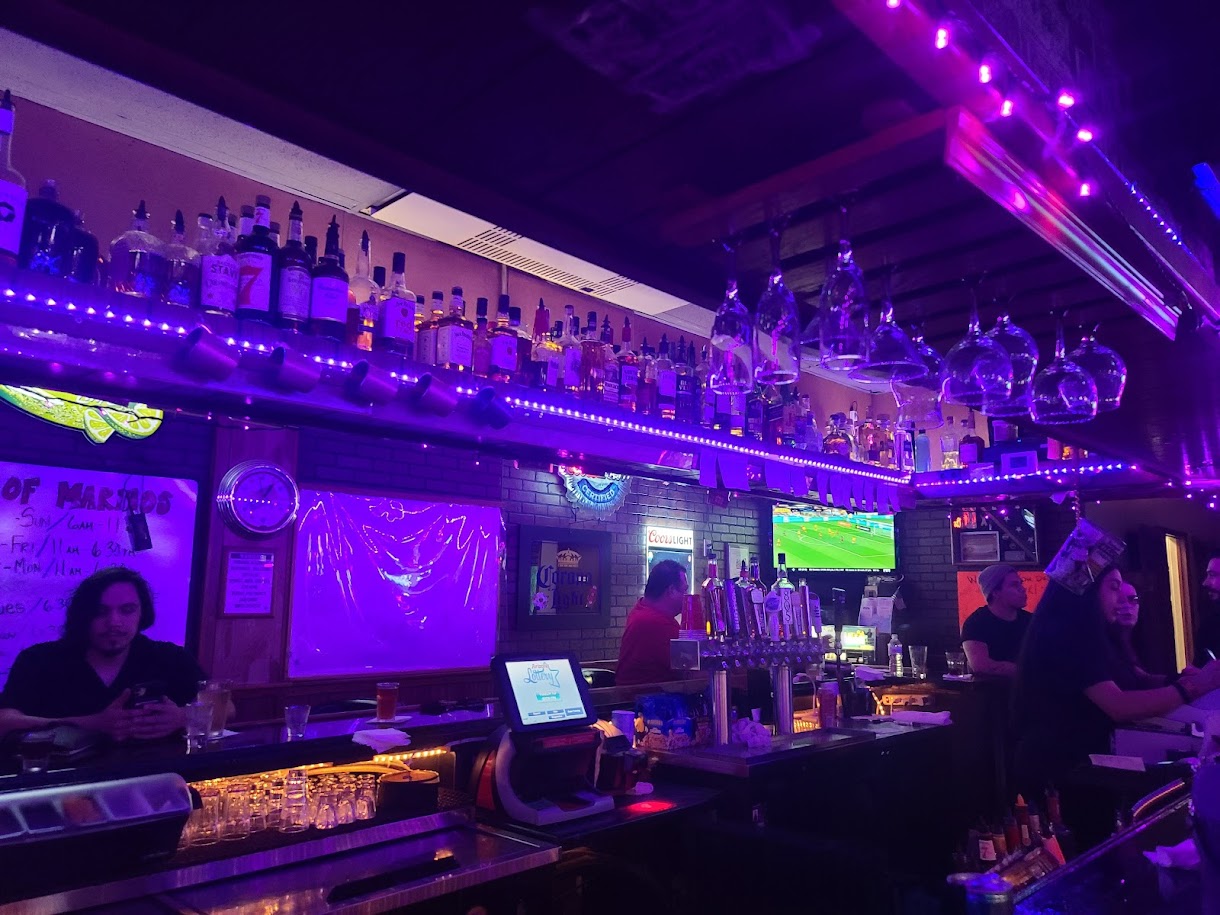 Marino's Cocktail Lounge