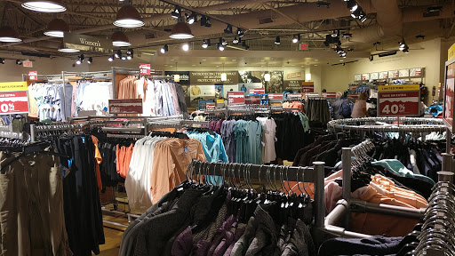 Sportswear Store «Columbia Sportswear Outlet Store - Prime Outlets in Ellenton», reviews and photos, 5661 Factory Shops Blvd #470, Ellenton, FL 34222, USA