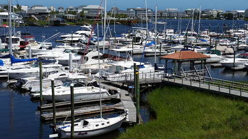 Waterfronte Villas and Yacht Club