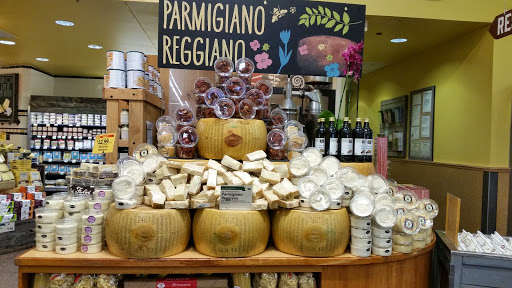 Shopping Mall «Fresh Pond Mall», reviews and photos, 545 Concord Ave #21, Cambridge, MA 02138, USA