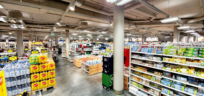 Kommentare und Rezensionen über Coop Supermarkt Chur Quader