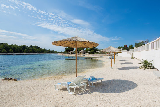 Perla Beach