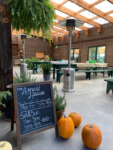 Hotel «The Arnold House», reviews and photos, 839 Shandelee Rd, Livingston Manor, NY 12758, USA