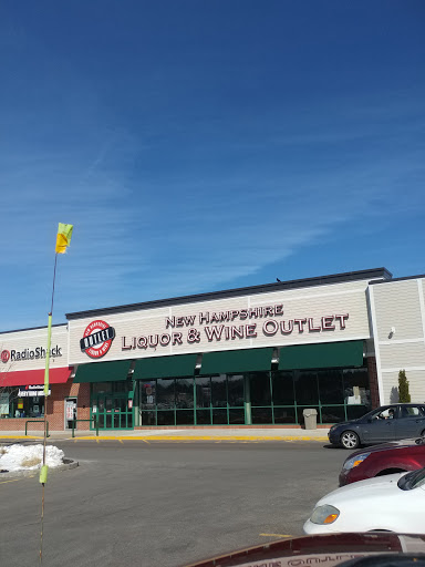 State Liquor Store «NH Liquor & Wine Outlet», reviews and photos, 380 Lafayette Rd, Seabrook, NH 03874, USA