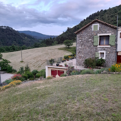 Gites La Combe Noire à LES OLLIERES SUR EYRIEUX