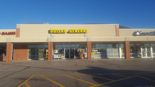 Dollar General, 327 Irving Ave, Woodstock, IL 60098, USA, 