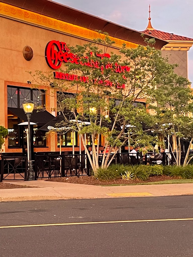 The Cheesecake Factory Southampton, NY 19090 Menu, Hours, Reviews