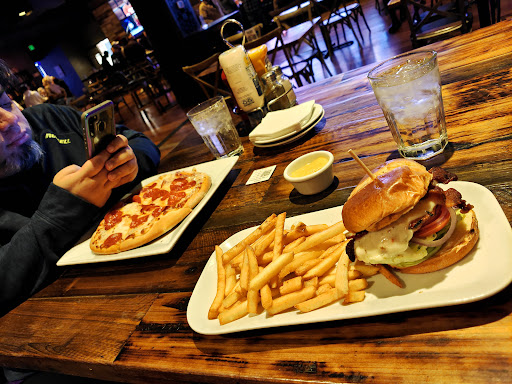 Bowling Alley «Lucky Strike Denver», reviews and photos, 500 16th St #340, Denver, CO 80202, USA