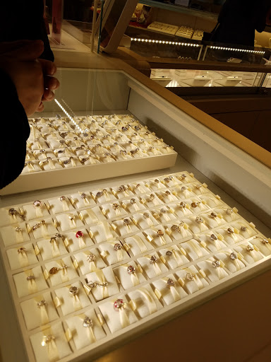 Jewelry Store «Jared The Galleria of Jewelry», reviews and photos, 567 E Townline Rd, Vernon Hills, IL 60061, USA