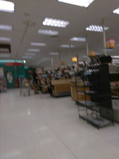 Grocery Store «Kroger», reviews and photos, 3838 Richfield Rd, Flint, MI 48506, USA