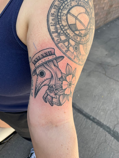 Explore alabama crimson tide tattoo ideas, creative tattoo ideas in Peoria, available at Modern Ink Tattoo