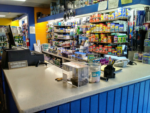 Tropical Fish Store «World Of Pets Inc», reviews and photos, 7199 Turfway Rd #2, Florence, KY 41042, USA