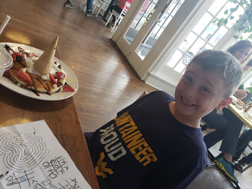 Restaurant «The Magnolia Cafe of Palatka LLC», reviews and photos, 705 St Johns Ave, Palatka, FL 32177, USA