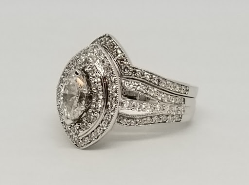 Jewelry Store «Zales - The Diamond Store», reviews and photos, 2499 Futura Parkway, Plainfield, IN 46168, USA