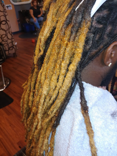 Barber Shop «Catia Family Barbershop Salon», reviews and photos, 4146 Grand Blvd, New Port Richey, FL 34652, USA