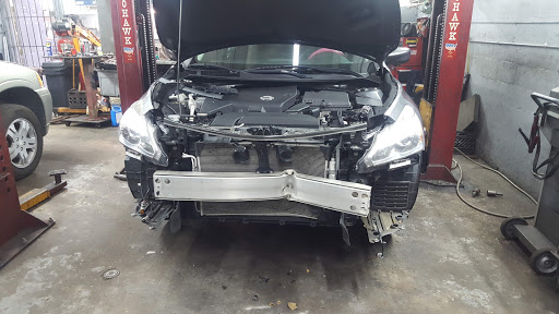 Auto Repair Shop «Manolo Auto Repair», reviews and photos, 9500 NW 77th Ave #5, Hialeah, FL 33016, USA