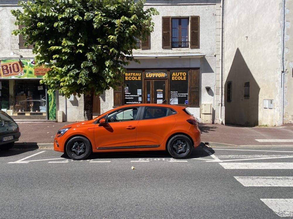 photo de l'auto ecole Auto école Lutton - bateau école Lutton