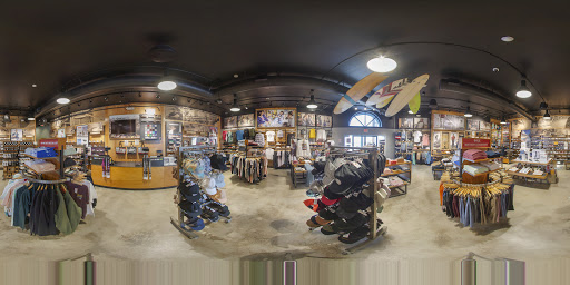 Shoe Store «Vans», reviews and photos, 1314 Pacific Coast Hwy, Hermosa Beach, CA 90254, USA