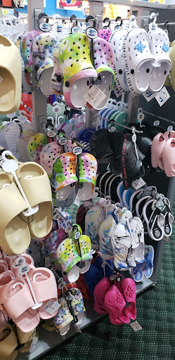 Gift Shop «Bargain World», reviews and photos, 12236 S Apopka Vineland # 200, Orlando, FL 32836, USA