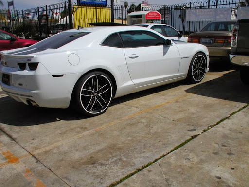 Northridge Tire Pros image