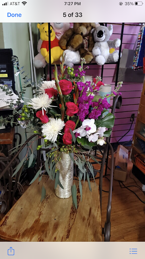 Florist «City Enchanted Gardens Florist», reviews and photos, 2246 W Taylor St, Chicago, IL 60612, USA