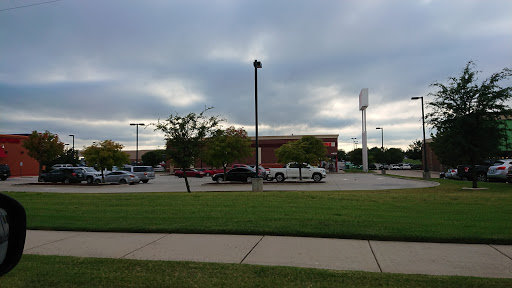 Tire Shop «Discount Tire Store - Moore, OK», reviews and photos, 1421 S I-35 Service Rd, Moore, OK 73160, USA