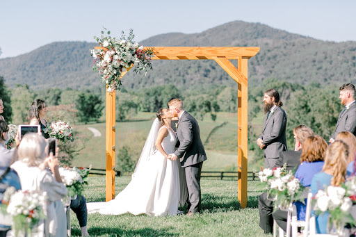 Ranch «The Marriott Ranch Bed and Breakfast», reviews and photos, 5305 Marriott Ln, Hume, VA 22639, USA