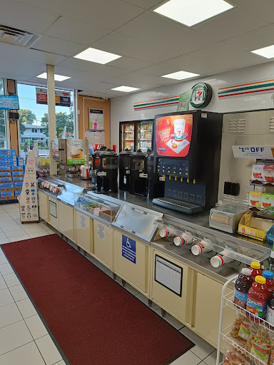 Convenience Store «7-Eleven», reviews and photos, 250 W Maude Ave, Sunnyvale, CA 94086, USA