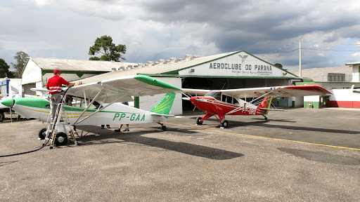 Escola de aviação civil Curitiba