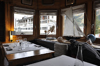 Atmosphère du Restaurant de fruits de mer Restaurant Le Cap-Horn à Chamonix-Mont-Blanc - n°7