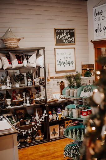 Furniture Store «Carver Junk Company», reviews and photos, 206 N Chestnut St, Chaska, MN 55318, USA