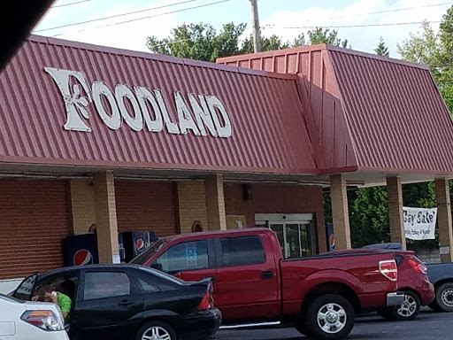 Supermarket «Foodland», reviews and photos, 103 W 1st St, Tuscumbia, AL 35674, USA