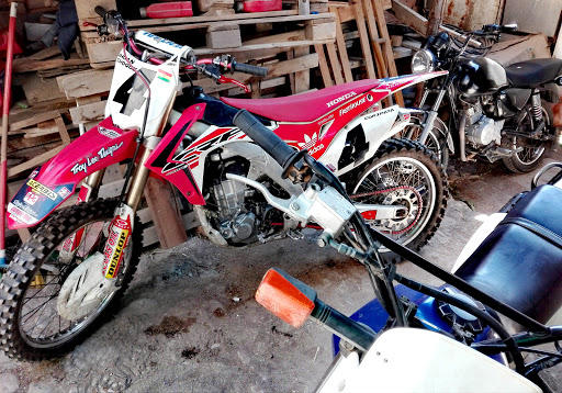 TALLER DE MOTOS PIWII